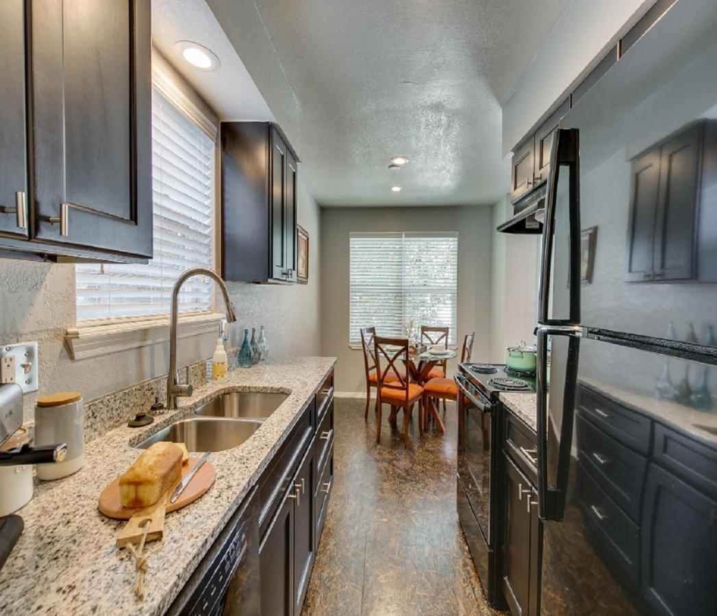 Evie'S Campus-Close 2 Bedroom Luxury Oklahoma City Eksteriør billede
