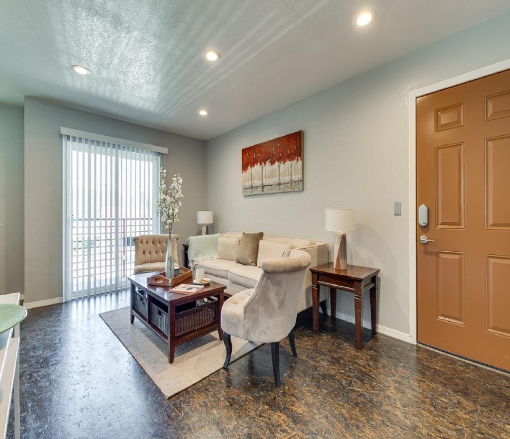 Evie'S Campus-Close 2 Bedroom Luxury Oklahoma City Eksteriør billede