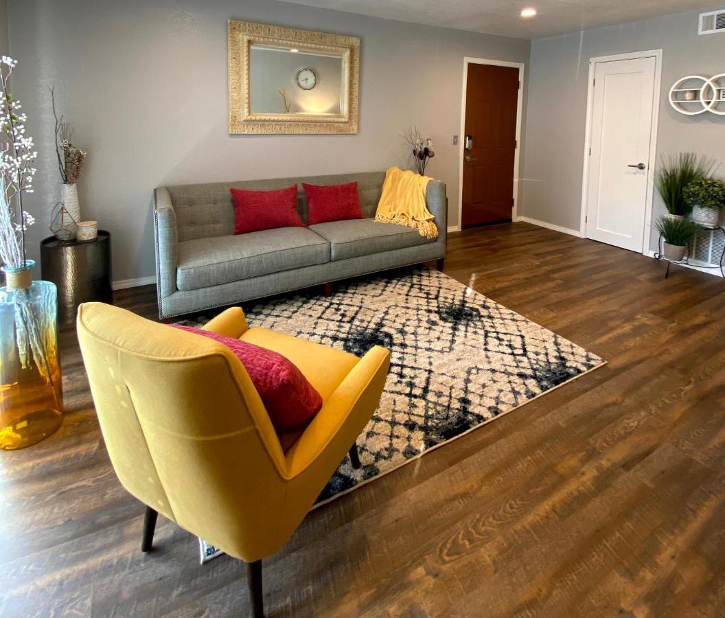 Evie'S Campus-Close 2 Bedroom Luxury Oklahoma City Eksteriør billede