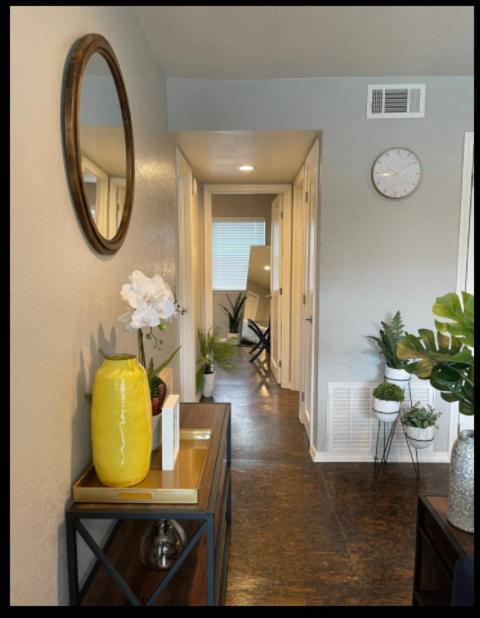 Evie'S Campus-Close 2 Bedroom Luxury Oklahoma City Eksteriør billede