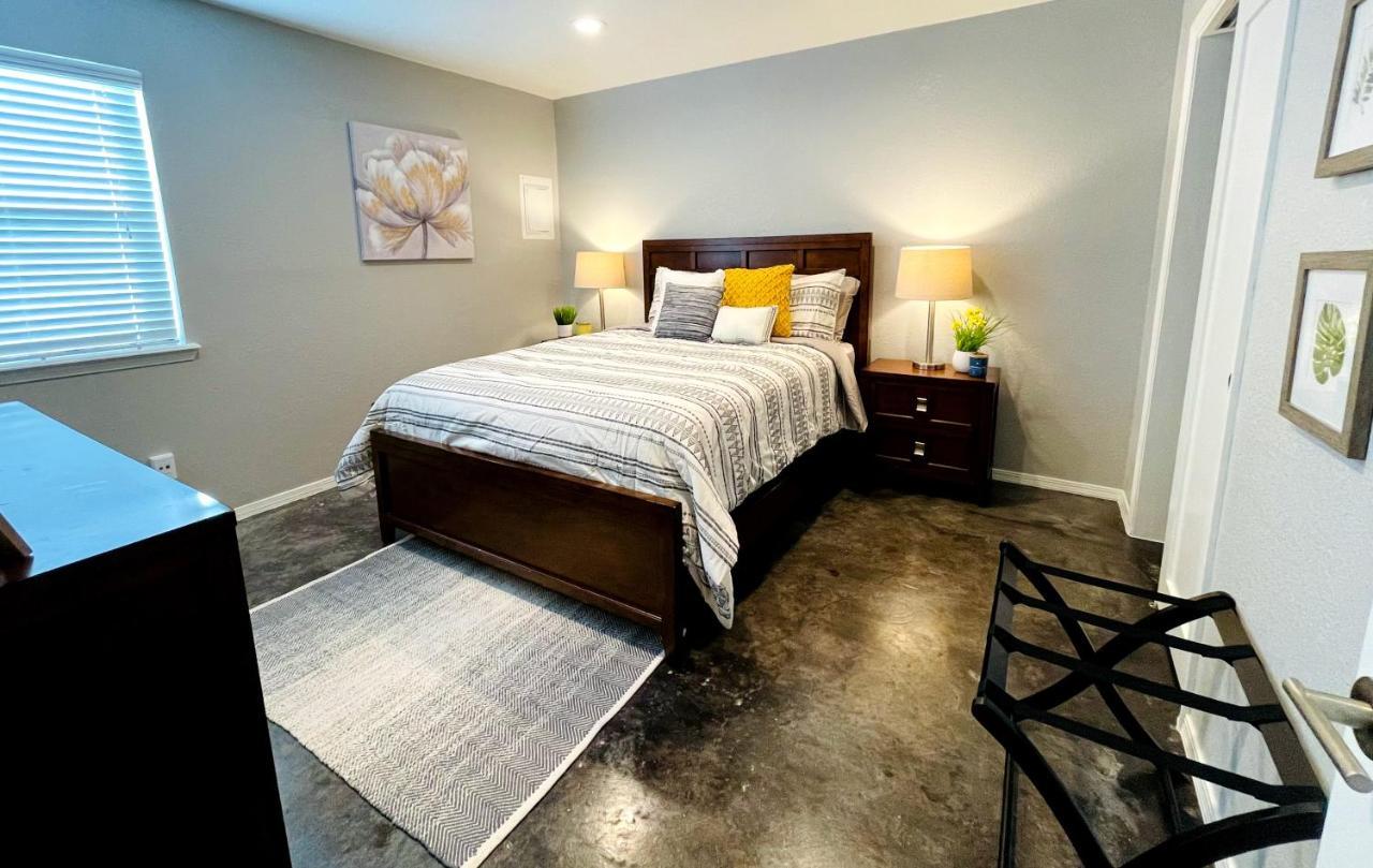 Evie'S Campus-Close 2 Bedroom Luxury Oklahoma City Eksteriør billede