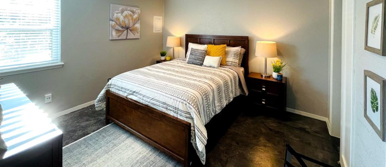 Evie'S Campus-Close 2 Bedroom Luxury Oklahoma City Eksteriør billede